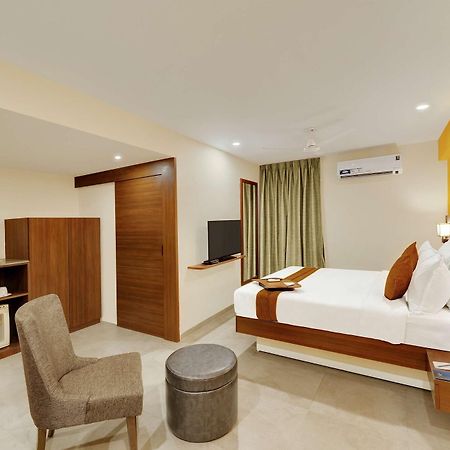 Best Western Alkapuri, Vadodara Extérieur photo