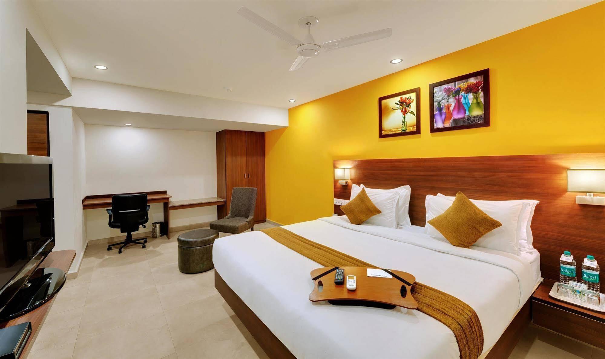 Hotel Best Western Alkapuri, Vadodara Extérieur photo